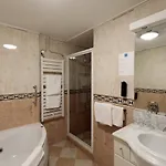 מלון Boutique Puur Zee - Adults Only 3*