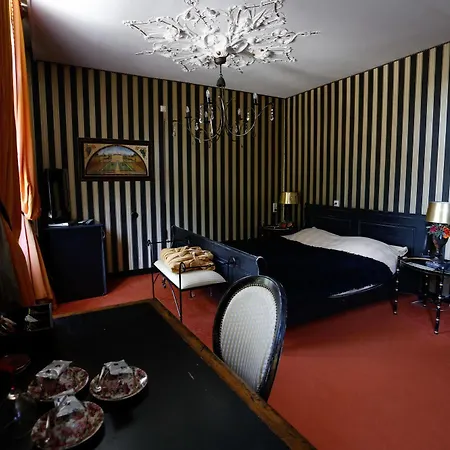 Boutique Puur Zee - Adults Only